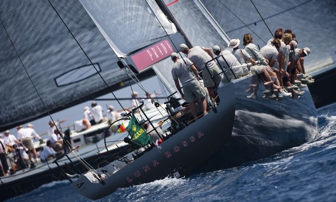 LUNA ROSSA and BELLA MENTE - Giraglia Rolex Cup ©  Rolex / Carlo Borlenghi http://www.carloborlenghi.net